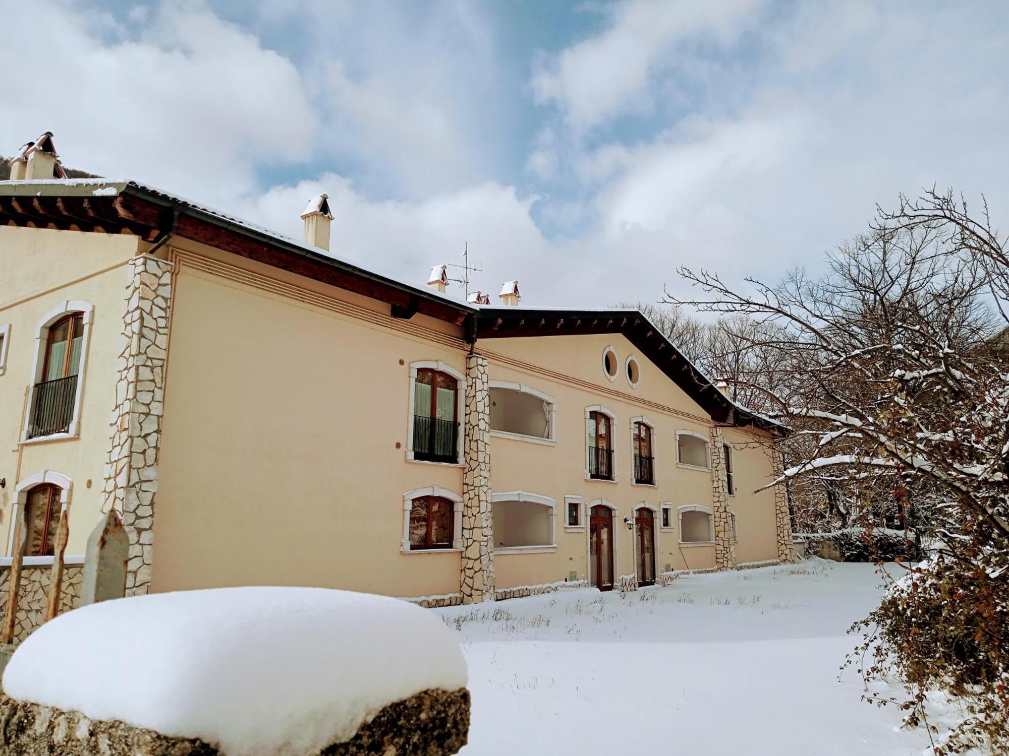 Le Masserie Case Vacanza Villetta Barrea Kültér fotó
